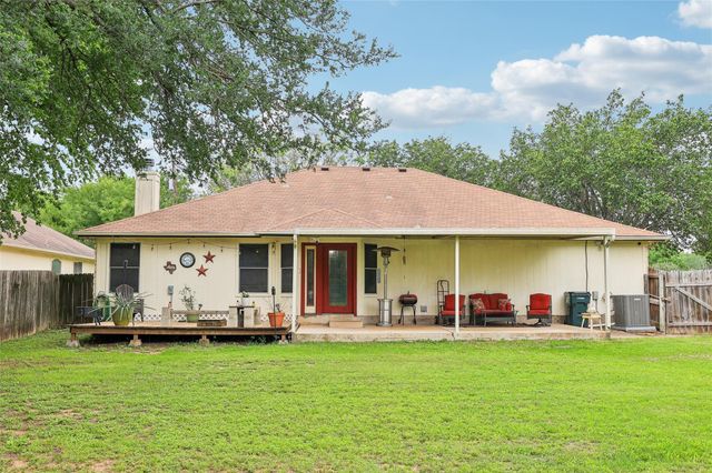 510 Maybrook DR, Buda, TX 78610
