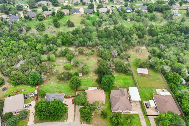 510 Maybrook DR, Buda, TX 78610