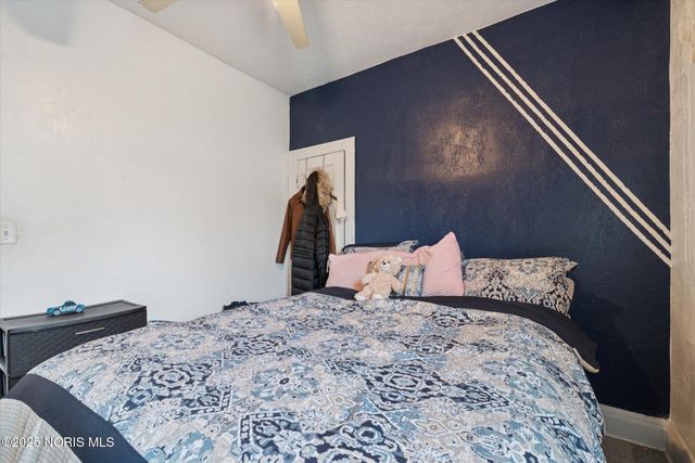 2927 Stickney Avenue, Toledo, OH 43608