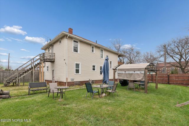 2927 Stickney Avenue, Toledo, OH 43608