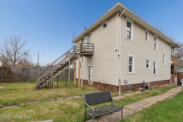 2927 Stickney Avenue, Toledo, OH 43608