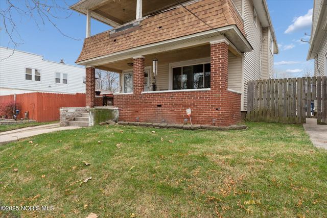 2927 Stickney Avenue, Toledo, OH 43608