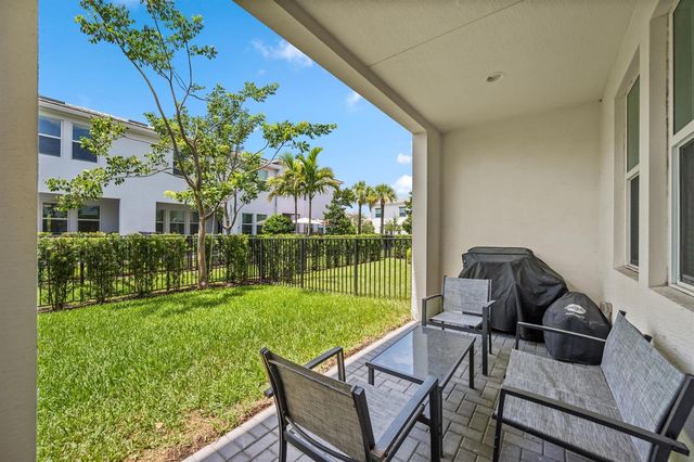 16412 Millenium Court, Westlake, FL 33470