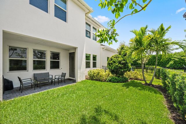 16412 Millenium Court, Westlake, FL 33470