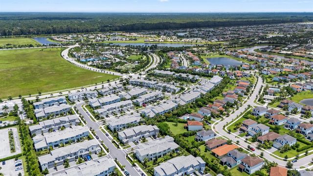16412 Millenium Court, Westlake, FL 33470