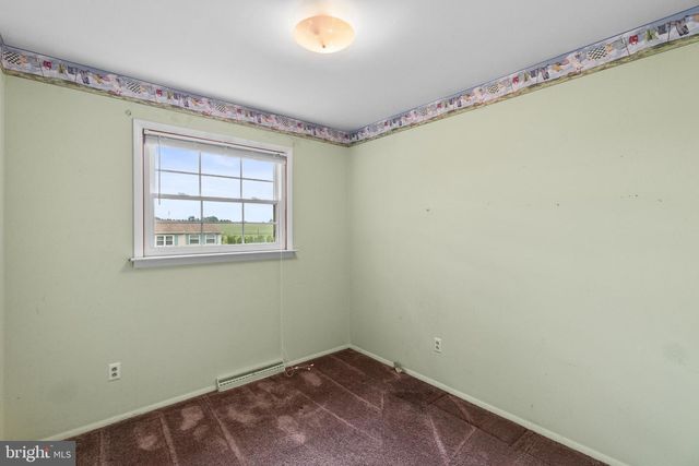 182 CLAREMONT DR, Seven Valleys, PA 17360