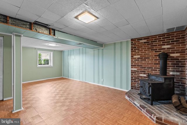 182 CLAREMONT DR, Seven Valleys, PA 17360