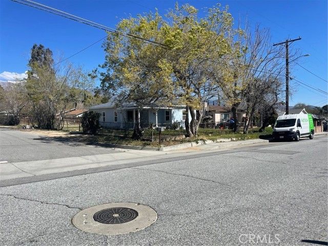 979 W Nicolet, Banning, CA 92220