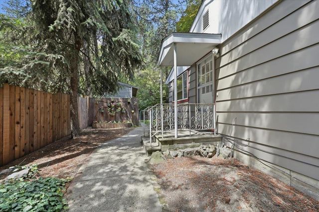 7205 N Country Homes Blvd, Spokane, WA 99208