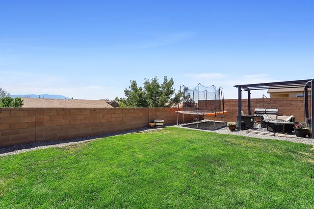 5838 EDDY Drive NE, Rio Rancho, NM 87144