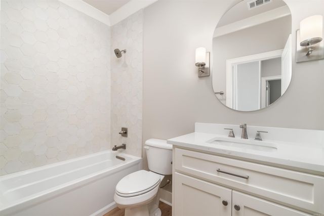 6 Acambaro Place, Hot Springs Village, AR 71909