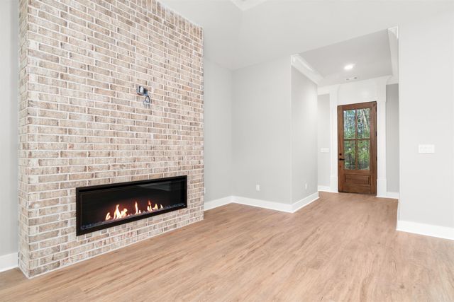 6 Acambaro Place, Hot Springs Village, AR 71909