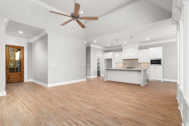 6 Acambaro Place, Hot Springs Village, AR 71909