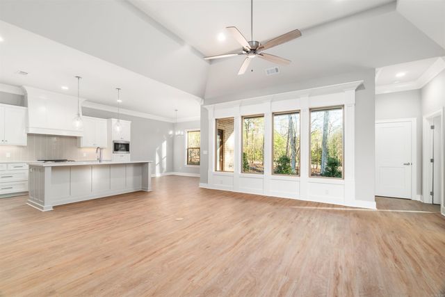 6 Acambaro Place, Hot Springs Village, AR 71909