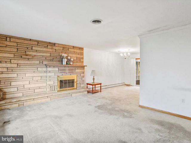 15421 SHAMROCK, Cresaptown, MD 21502