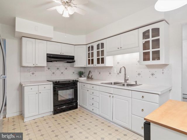 15421 SHAMROCK, Cresaptown, MD 21502