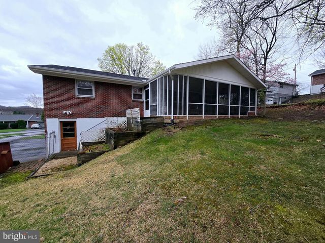 15421 SHAMROCK, Cresaptown, MD 21502