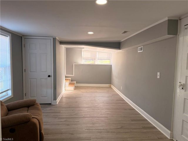 2421 Daisy Street, Winston-salem, NC 27107