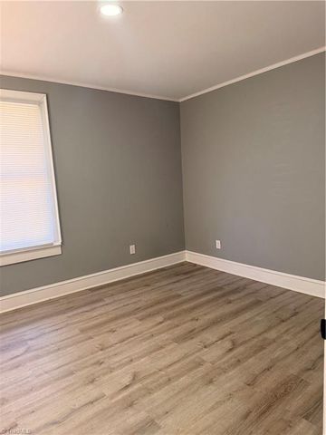 2421 Daisy Street, Winston-salem, NC 27107