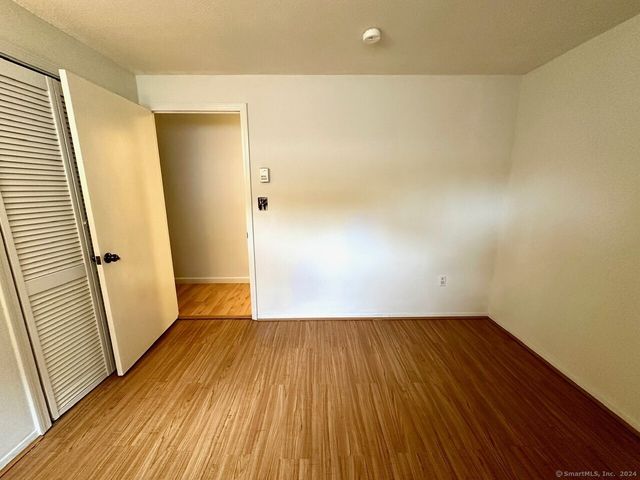 9 Cinnamon Springs 9, South Windsor, CT 06074