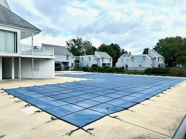 9 Cinnamon Springs 9, South Windsor, CT 06074