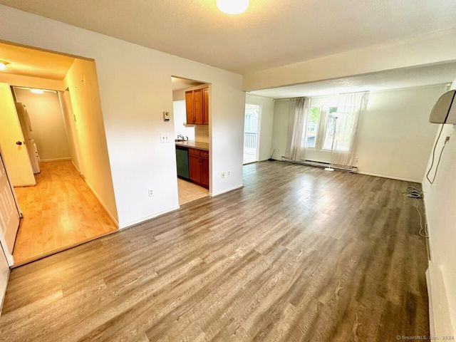 9 Cinnamon Springs 9, South Windsor, CT 06074