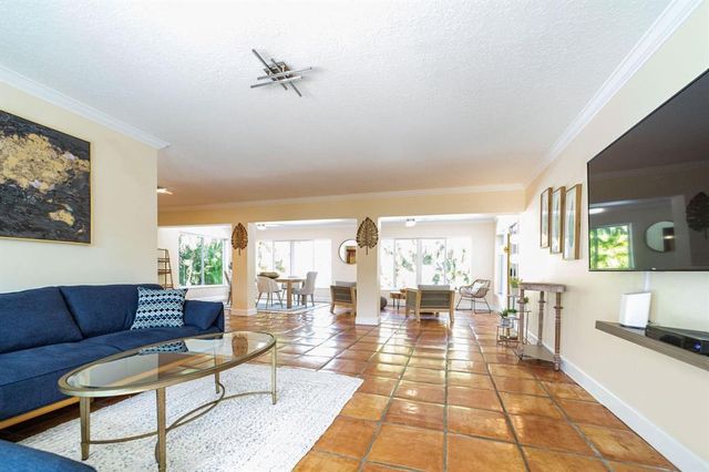 2101 NE 15th Street, Fort Lauderdale, FL 33304