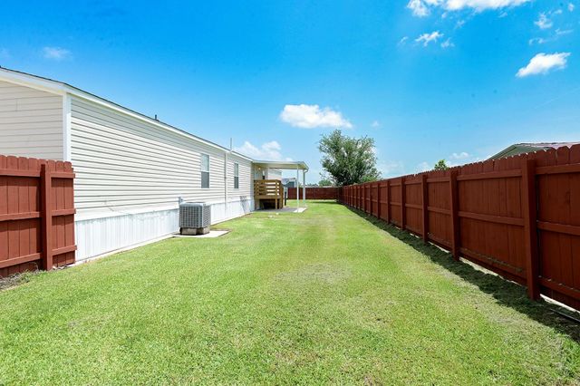 3240 Bayou Blue Rd, Gray, LA 70359