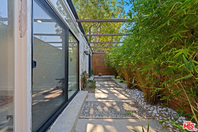 3744 Cody Road, Sherman Oaks, CA 91403