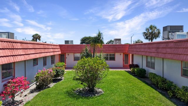 274 Seville L, Delray Beach, FL 33446