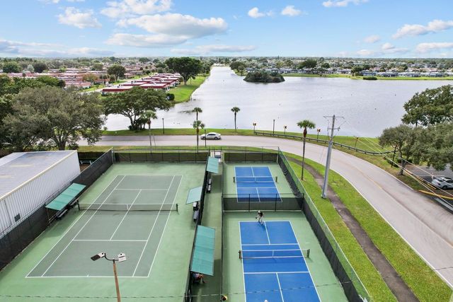 274 Seville L, Delray Beach, FL 33446