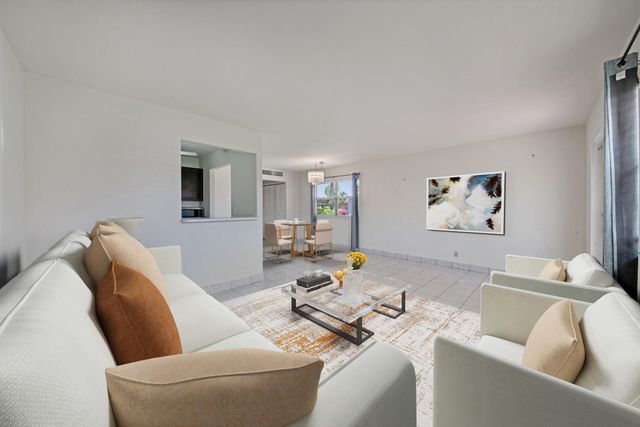 274 Seville L, Delray Beach, FL 33446
