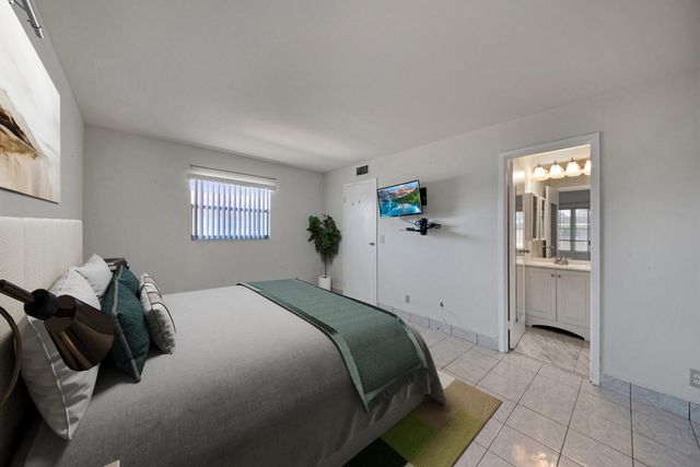 274 Seville L, Delray Beach, FL 33446