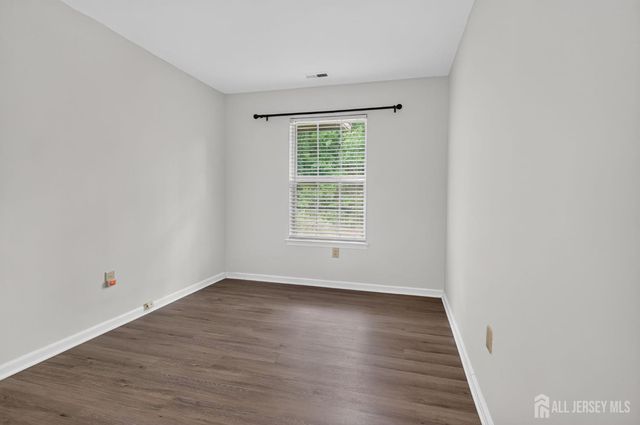 1308 Commons Drive 8, East Brunswick, NJ 08816