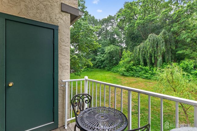 1308 Commons Drive 8, East Brunswick, NJ 08816