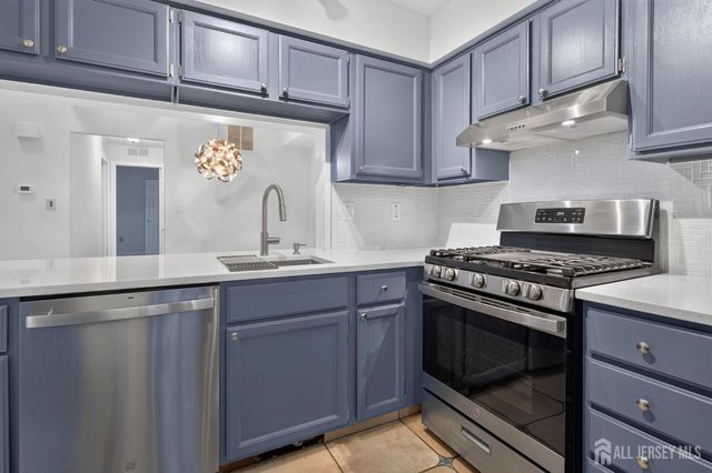 1308 Commons Drive 8, East Brunswick, NJ 08816