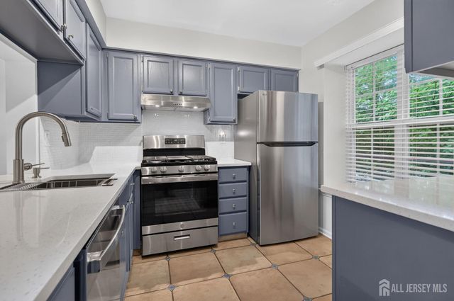 1308 Commons Drive 8, East Brunswick, NJ 08816