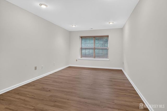 1308 Commons Drive 8, East Brunswick, NJ 08816