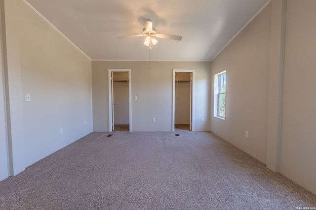 214 STARBURST TRL, Seguin, TX 78155