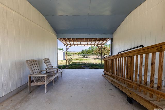 214 STARBURST TRL, Seguin, TX 78155