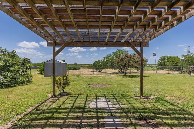 214 STARBURST TRL, Seguin, TX 78155