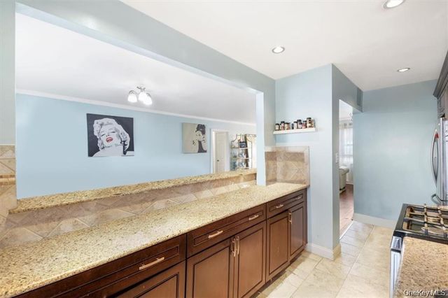 2 Soundview Avenue 2D, White Plains, NY 10606