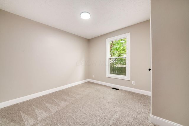 960 Carpenter Street, Columbus, OH 43206