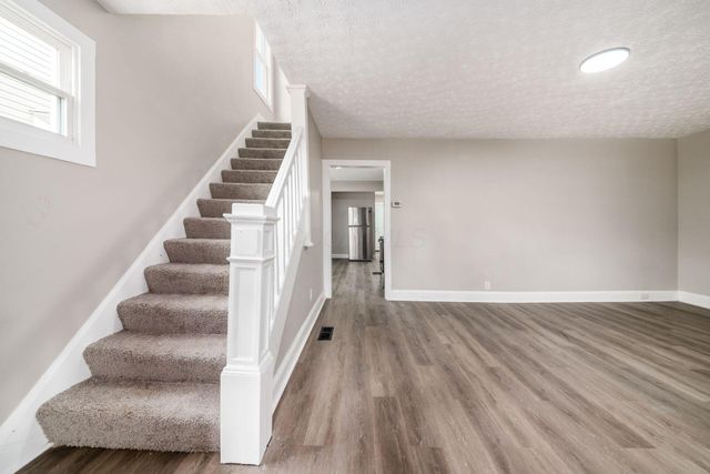 960 Carpenter Street, Columbus, OH 43206