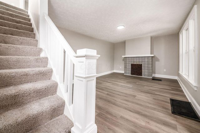 960 Carpenter Street, Columbus, OH 43206