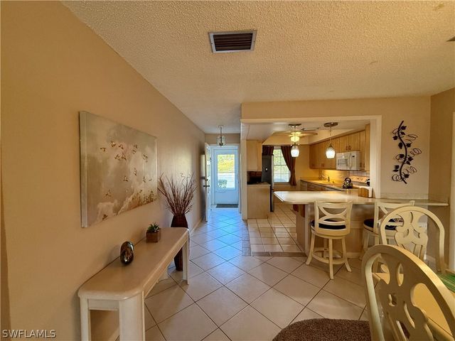 1830 Brantley RD J2, Fort Myers, FL 33907