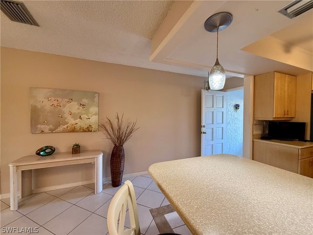 1830 Brantley RD J2, Fort Myers, FL 33907