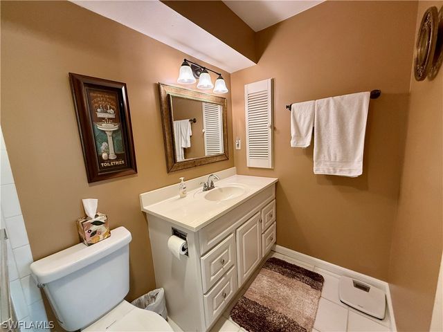 1830 Brantley RD J2, Fort Myers, FL 33907