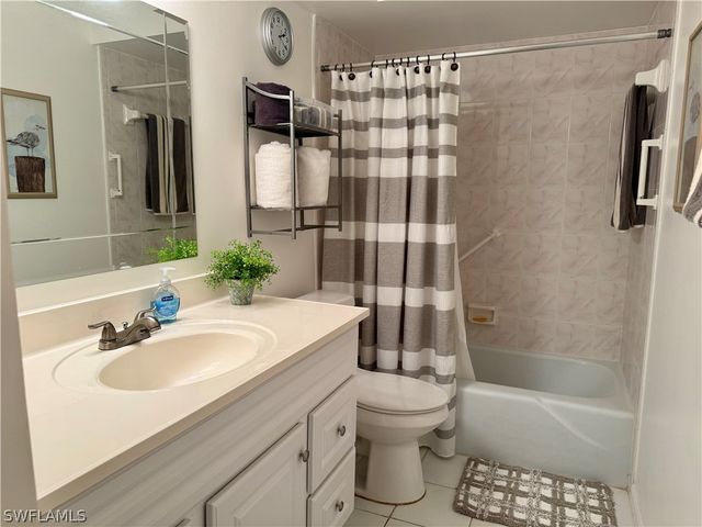 1830 Brantley RD J2, Fort Myers, FL 33907