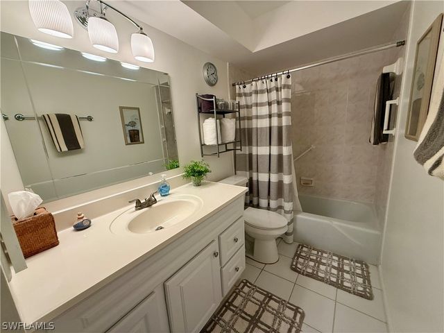 1830 Brantley RD J2, Fort Myers, FL 33907